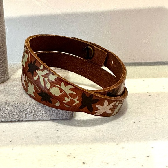 Leather Double Wrap Bracelet- Brown leather w/ multicolor print stamped- genuine - Picture 9 of 9